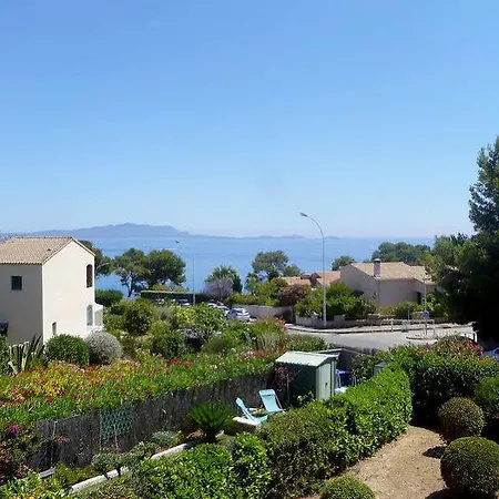 Les Hameaux De L'ile Rousse 4*